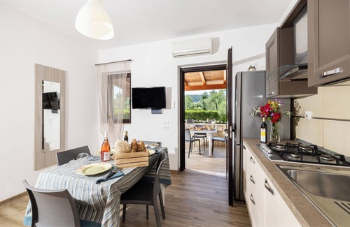 Chiesiola Apartment | 2-roomed apartment on the ground floor with private Garden 3 persons