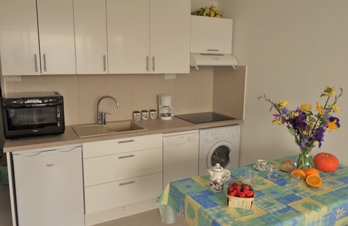 Theoule-sur-Mer Apartment | 2 rooms, exceptional sea view, private parking, swimming pool, WIFI