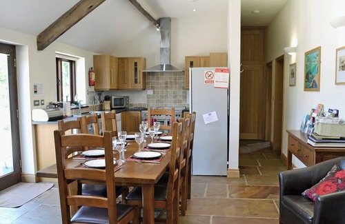Helperthorpe Cottage | 2 steps to entrance.