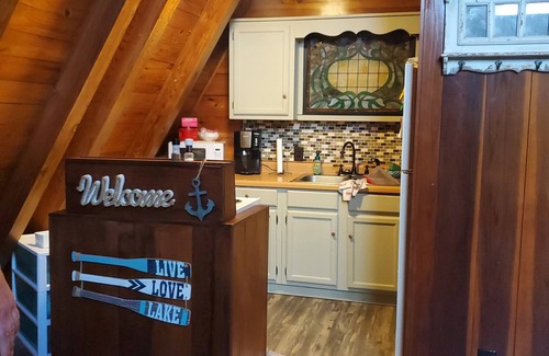 Springville Cabin | 2 wooded acres, 2 king beds & 1 full bed, fire pit & plenty of parking!