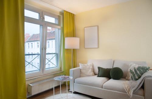 Wedding Apartment | 2-Zimmer City Apartment Berlin Mitte 50m2 - U-Bahn Leopoldplatz by Rooms Berlin