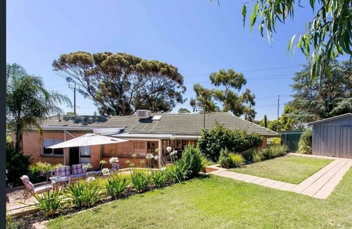 Pasadena House | 20 + group house
