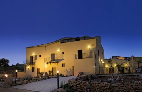 Villaseta Resort | 20 m² Private room ∙ 3 guests