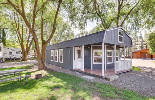Columbia Falls House | 20 Mi to Glacier Natl Park Pet-Friendly Cabin