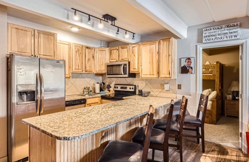 Dillon Condo | 20% Off July! Walk to Lake, Dining, Amphitheater. Pool (Summer), Hot Tub, Sauna, Quiet End Unit!