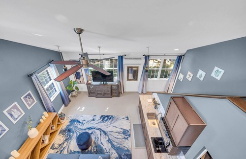 Oakton House | 20% off monthly stays at modern & cozy guesthouse in great location