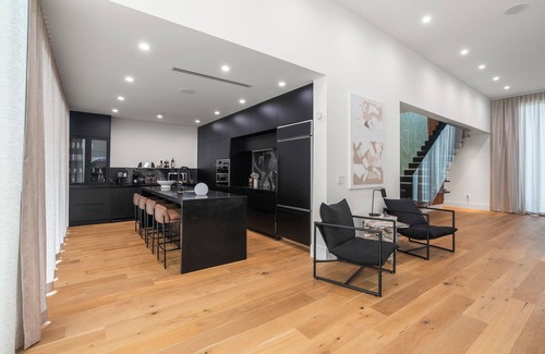 Buena Vista House | 20% Off NEW 6BR Luxe Contemporary Home with Pool!