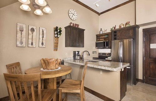 River Run Condo | 20% Off-Summer Steal! Act Fast! Desirable River Run. Walk to Gondola, Dining, Retail, Trails & More