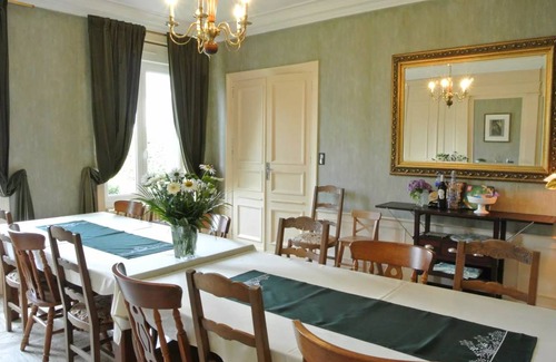 Landelles-et-Coupigny House | 200 m² House ∙ 4 bedrooms ∙ 8 guests