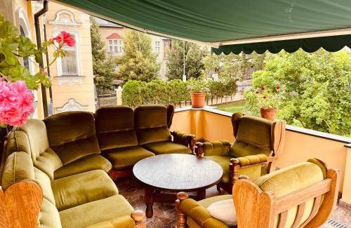 Teplice Apartment | 200 m² Apartment ∙ 3 bedrooms ∙ 8 guests