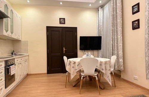 Teplice Apartment | 200 m² Apartment ∙ 3 bedrooms ∙ 8 guests