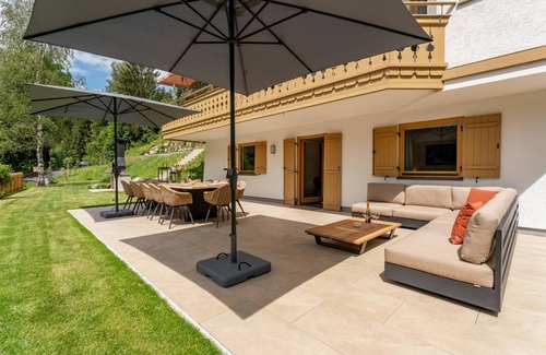 Viehhofen Ski Chalet | 200 m² Chalet ∙ 5 bedrooms ∙ 14 guests
