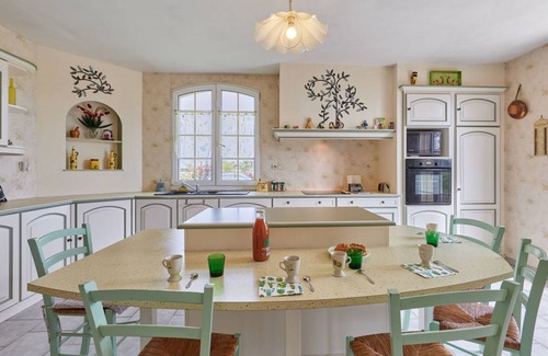 Fontenay-le-Pesnel House | 200 m² House ∙ 1 bedroom ∙ 8 guests
