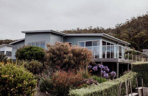 Bicheno House | 200 m² House ∙ 2 bedrooms ∙ 4 guests