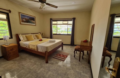 La Misere House | 200 m² House ∙ 3 bedrooms ∙ 6 guests