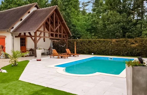 Salbris House | 200 m² House ∙ 4 bedrooms ∙ 8 guests