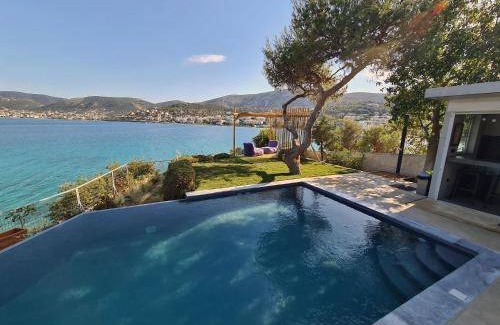 Porto Rafti House | 200 m² House ∙ 4 bedrooms ∙ 10 guests