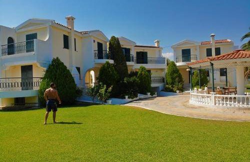 Marathon Villa | 200 m² Villa ∙ 3 bedrooms ∙ 6 guests