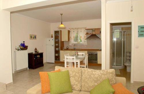 Messini Villa | 200 m² Villa ∙ 4 bedrooms ∙ 10 guests