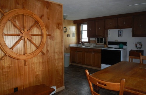 York Harbor House | 200 Steps to the Atlantic Ocean