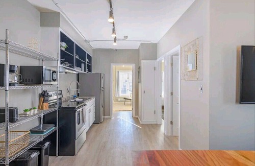 Appleton Apartment | 201 - Downtown 2 Bedroom Apartment
