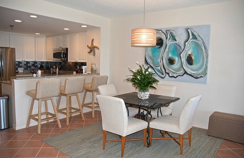 Pensacola Beach Condo | 2024 Dates now open! Emerald Isle, 5 star, Free Lazy Days beach chairs.