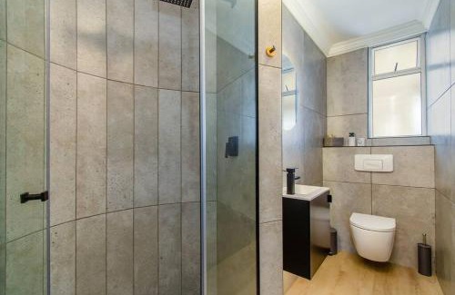 Strand Apartment | 204 Wavecrest Strand Beach Villa