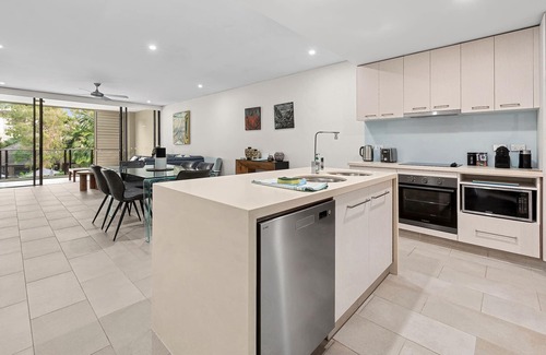 Palm Cove Apartment | 205 @ Sea Temple Palm Cove 2 Bedroom/2 bathroom privately managed apartment