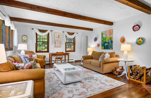 South Orleans House | 207 m² House ∙ 4 bedrooms ∙ 8 guests