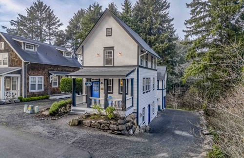 Roads End House | 209 m² House ∙ 3 bedrooms ∙ 7 guests
