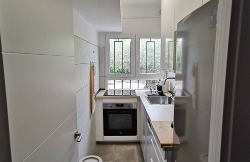 El Mas Bosca Apartment | 20m2 porch, 1000m garden, barbecue, parking, fenced and protected and WIFI.