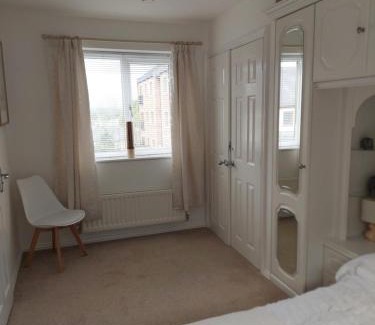 Kirkheaton House | 210 Greenlea Court