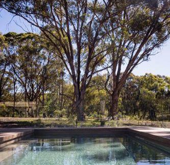 Maiden Gully Apartment | 210 m² Apartment ∙ 2 bedrooms ∙ 4 guests