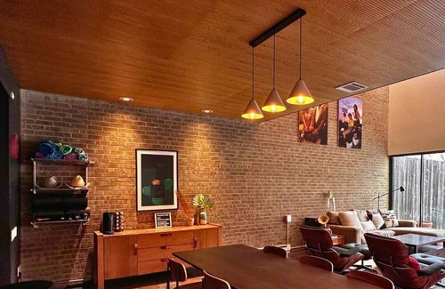 Neartown House | 210 m² House ∙ 3 bedrooms ∙ 8 guests