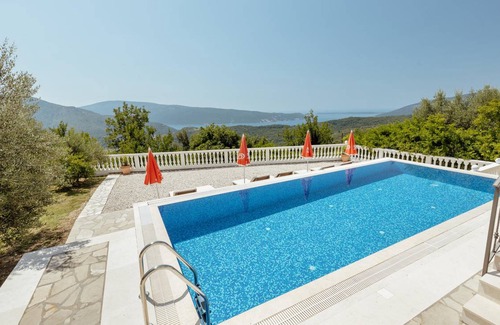 Sasovici House | 210 m² House ∙ 4 bedrooms ∙ 8 guests