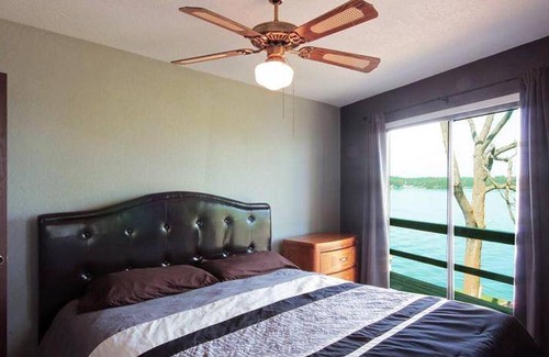 Lake of the Ozarks House | 214 m² House ∙ 3 bedrooms ∙ 10 guests