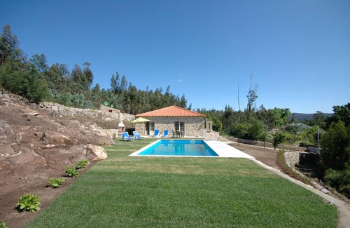 Cossourado House | 216 m² House ∙ 4 bedrooms ∙ 8 guests