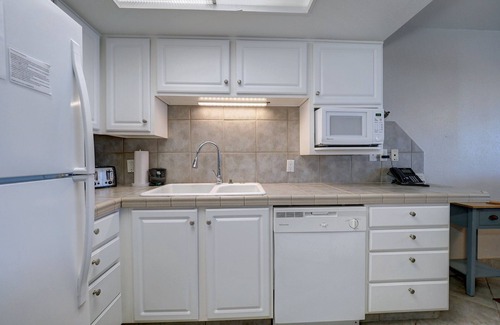Corpus Christi Condo | 217 Beachfront-2 bedroom/2 bath condo beachfront condo with balcony