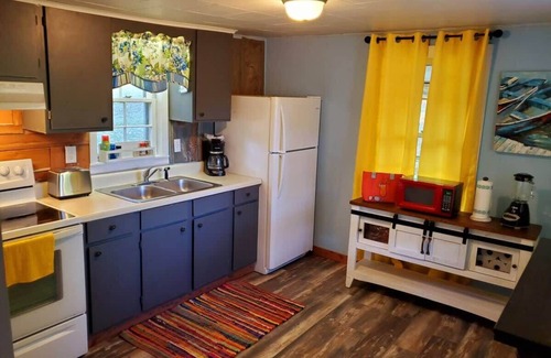 Town Creek Cabin | 219 - BOATS AVLBLE! PRIVATE GATE&BOAT RAMP! LEVEL!