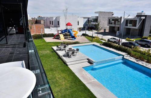 Aguascalientes House | 219 m² House ∙ 4 bedrooms ∙ 10 guests
