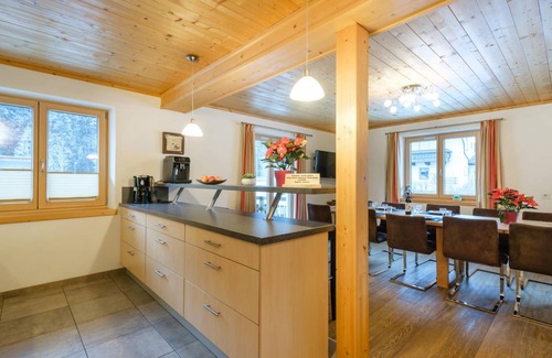 Viehhofen Ski Chalet | 220 m² Chalet ∙ 6 bedrooms ∙ 13 guests