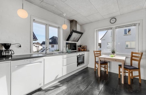 Thyboron House | 220 m² House ∙ 1 bedroom ∙ 10 guests