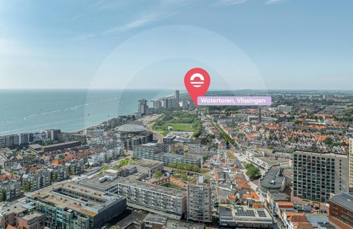 Vlissingen House | 220 m² House ∙ 7 bedrooms ∙ 16 guests