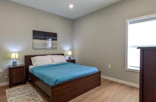 Dunellen Apartment | 221 Modern 1BR Apt Walk to NJT