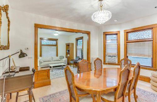Lowry Hill East Apartment | 222 m² Apartment ∙ 3 bedrooms ∙ 6 guests