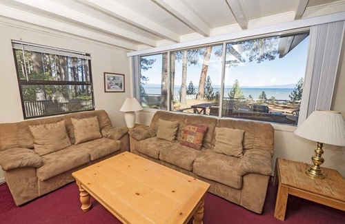 Al Tahoe House | 223 m² House ∙ 6 bedrooms ∙ 12 guests
