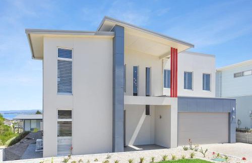 Port Elliot House | 23 Boomer - BYO Linen - Wi-Fi - Luxury - Ocean Views