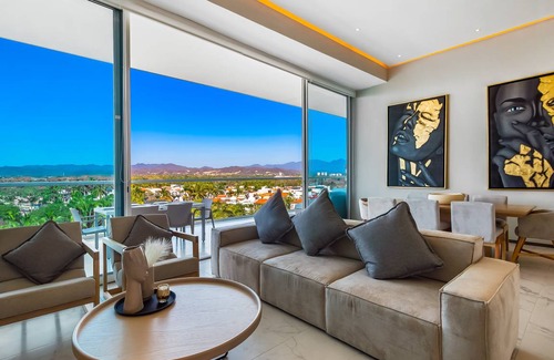 Flamingos Condo | 230 m² Condo ∙ 3 bedrooms ∙ 8 guests