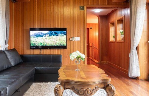 Suwon House | 230 m² House ∙ 5 bedrooms ∙ 10 guests