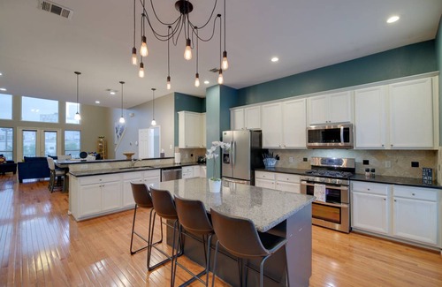East Downtown Houston Apartment | 232 m² Apartment ∙ 3 bedrooms ∙ 8 guests